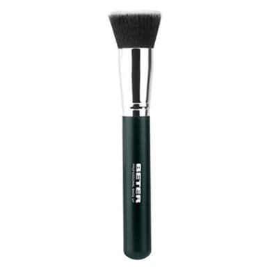 Beter – Brocha plana kabuki base de maquillaje fluido, pelo sintético, cruelty free, profesional makeup, ideal para tu estuche de brochas de maquillaje