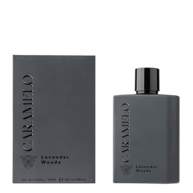CARAMELO - Lavender Woods 100 ml, Colonia Hombre, Perfume Formato Spray, Eau de Toilette Natural y Masculina, Aroma Amaderado Especiado, Fragancia Fresca, Elegante y de Larga Duración