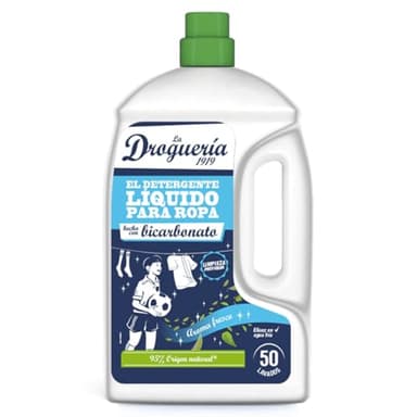LA DROGUERIA - Detergente Líquido con Bicarbonato 2.27 L – Quitamanchas Potente – Eficaz en Agua Fría – Sin Colorantes – Para Pieles Sensibles – 95% Ingredientes Naturales – Aroma Fresco