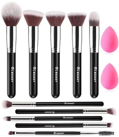 BEAKEY Set de Brochas de Maquillaje Profesional, 10+2 Brochas Sintéticas para Base, Polvos, Ojos, Rubor y Contorno, con Esponja Blender (Negro/Plateado)