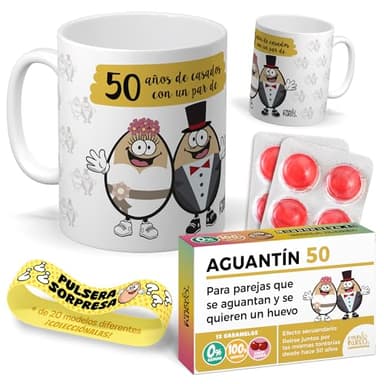 Taza 50 Años de Casados con un Par de Huevos | Regalo Original para Bodas de Oro y Aniversarios | Incluye Pulsera Sorpresa y Caramelos Divertidos | Pack Original Bodas de oro