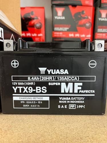 Batería Yuasa YTX9-BS | Batería de repuesto para moto Suzuki AN Burgman (AU111/BW111/BW112) 400 1998-2002